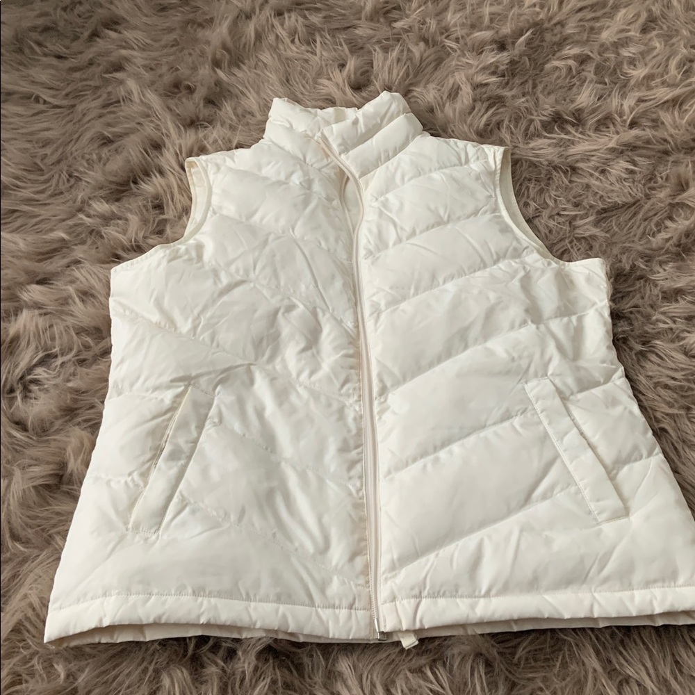 Winter White Lands’ End Down Vest size M